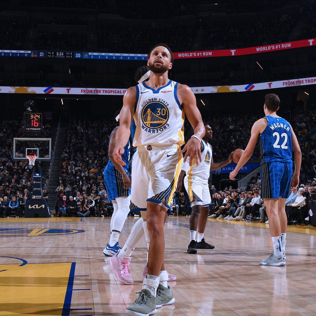 半岛体育电竞-勇士遭遇四连败，库里另寻突破的简单介绍