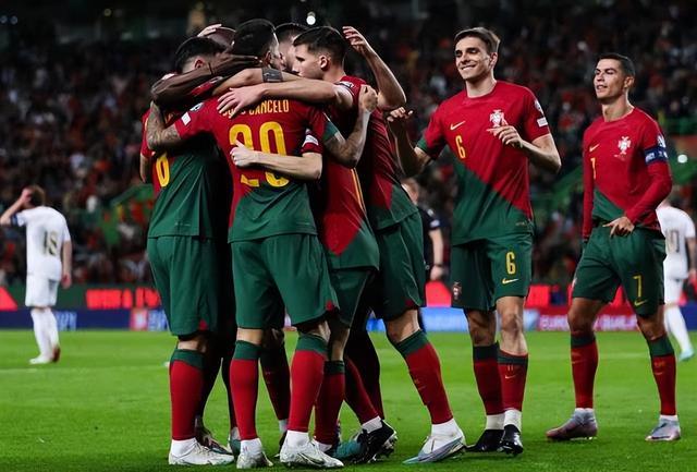 关于波兰队势如破竹，晋级欧预赛决赛的信息