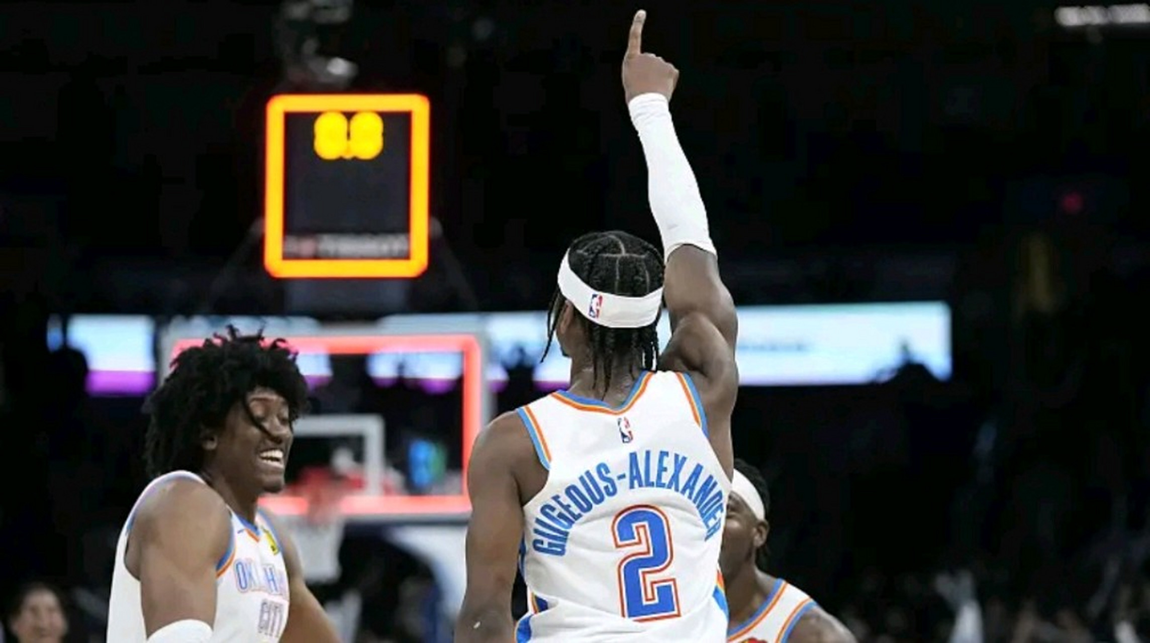 半岛体育网址-猛龙主场击败开拓者，继续领跑东部