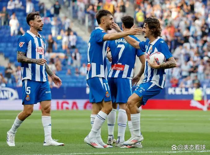 皇马球员纷纷表态支持主教练，团结一致的简单介绍