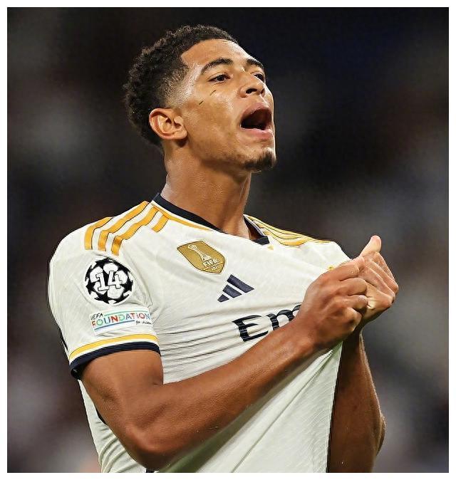 半岛体育网页版-劳辛堡队员奉献绝杀，球队获胜