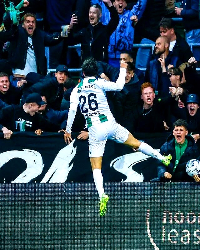 阿贾克斯全胜，埃因霍温劲敌难敌