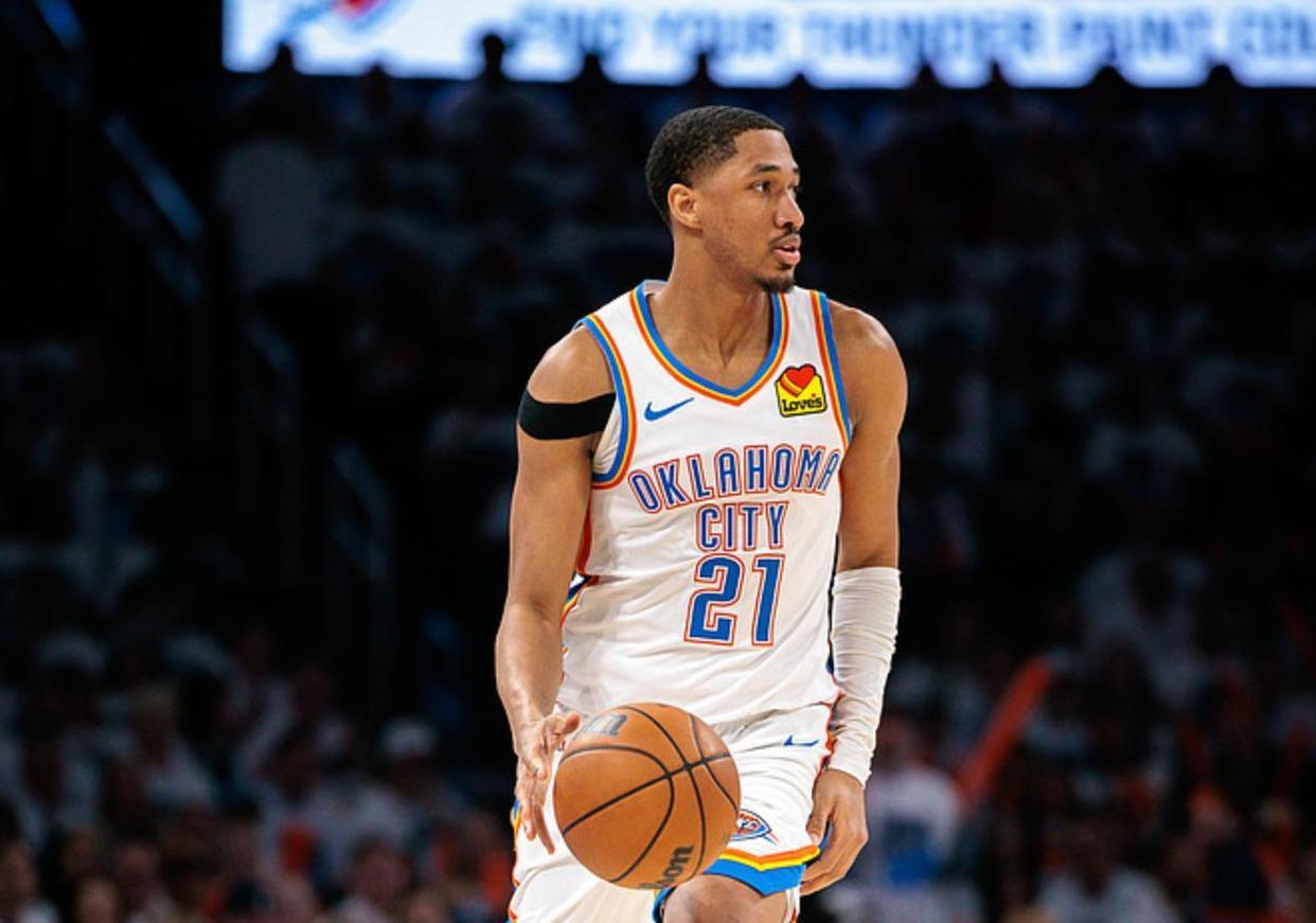 半岛体育课程-灰熊后卫连续场得分超过分，创造个人纪录的简单介绍