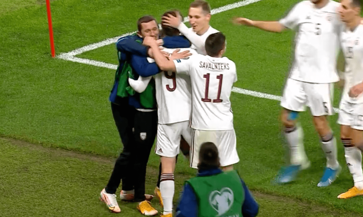 半岛体育app-意外！实力悬殊导致热门负于弱旅的简单介绍