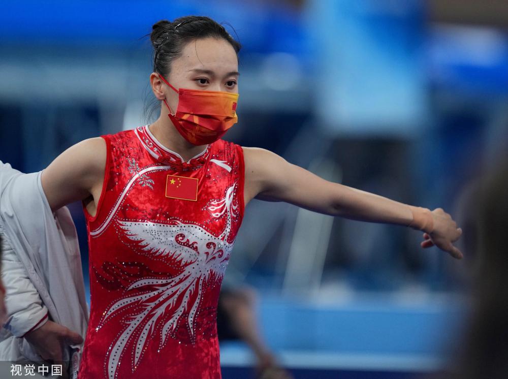 韩国女子体操选手向金牌发起冲击