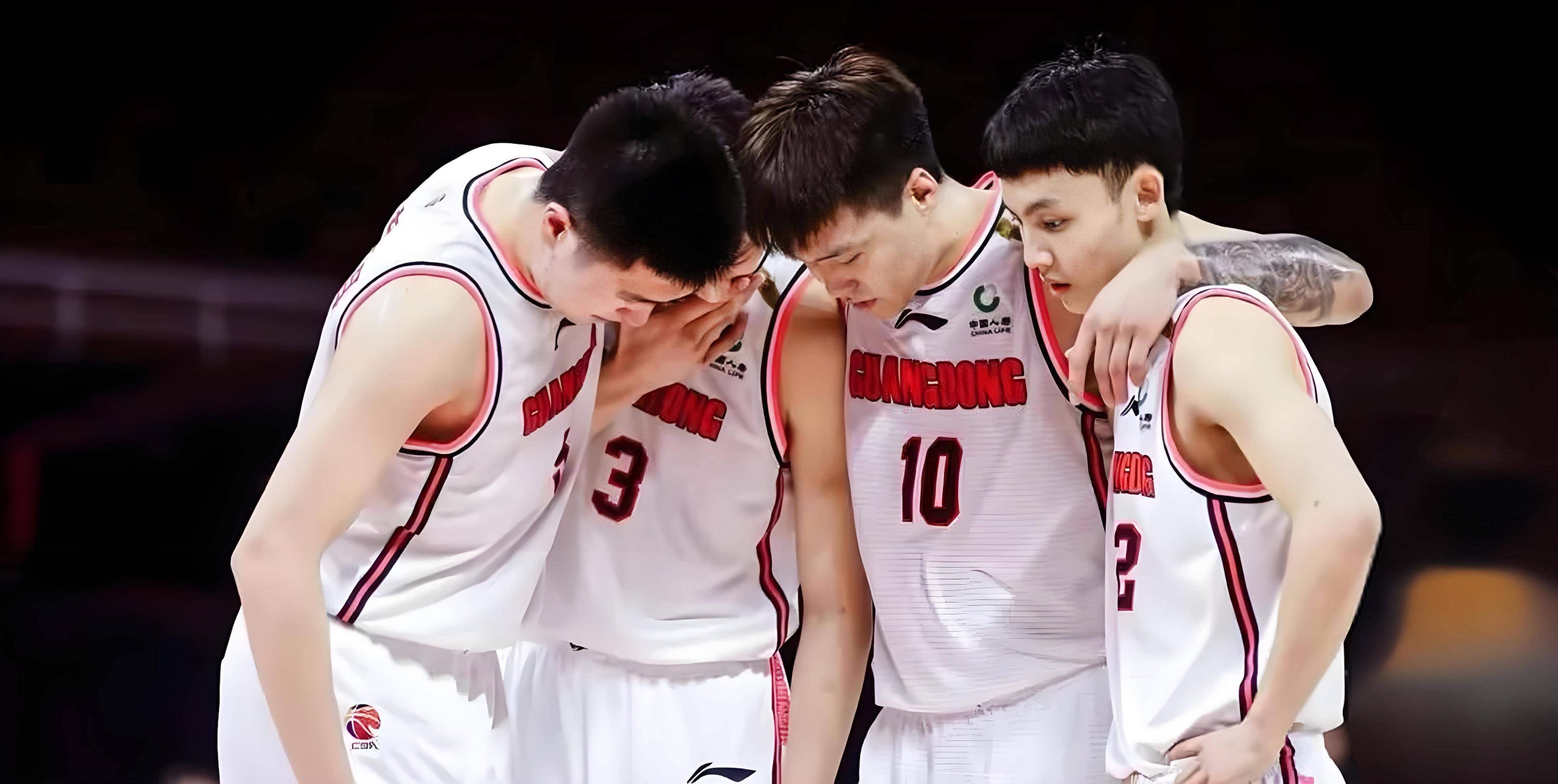 半岛体育网站入口-意外逆袭，辽宁男篮获胜，实力暴露无疑