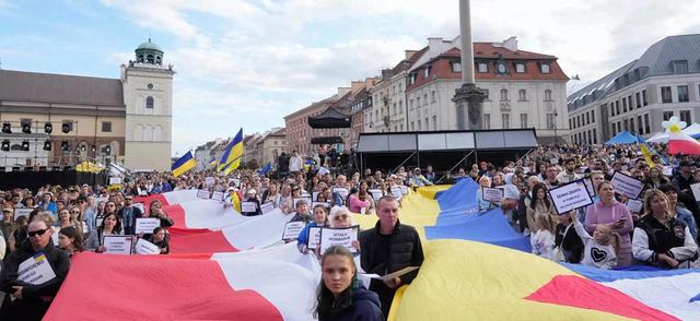 波兰客场不敌乌克兰，陷入小组赛困境的简单介绍
