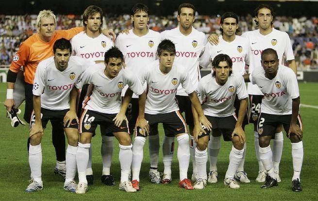 巴伦西亚官方宣布续约主力前锋，为球队未来稳定阵容的简单介绍