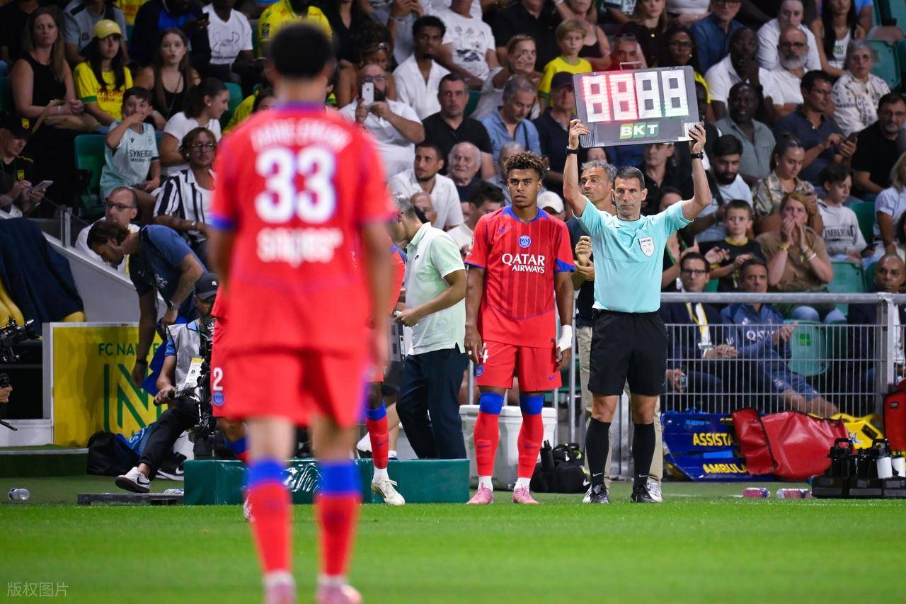 巴黎圣日耳曼实力碾压对手，法甲霸主之姿再现