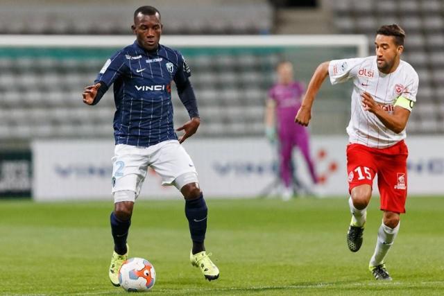 关于里昂战平瓦朗谢纳，难得一分的信息